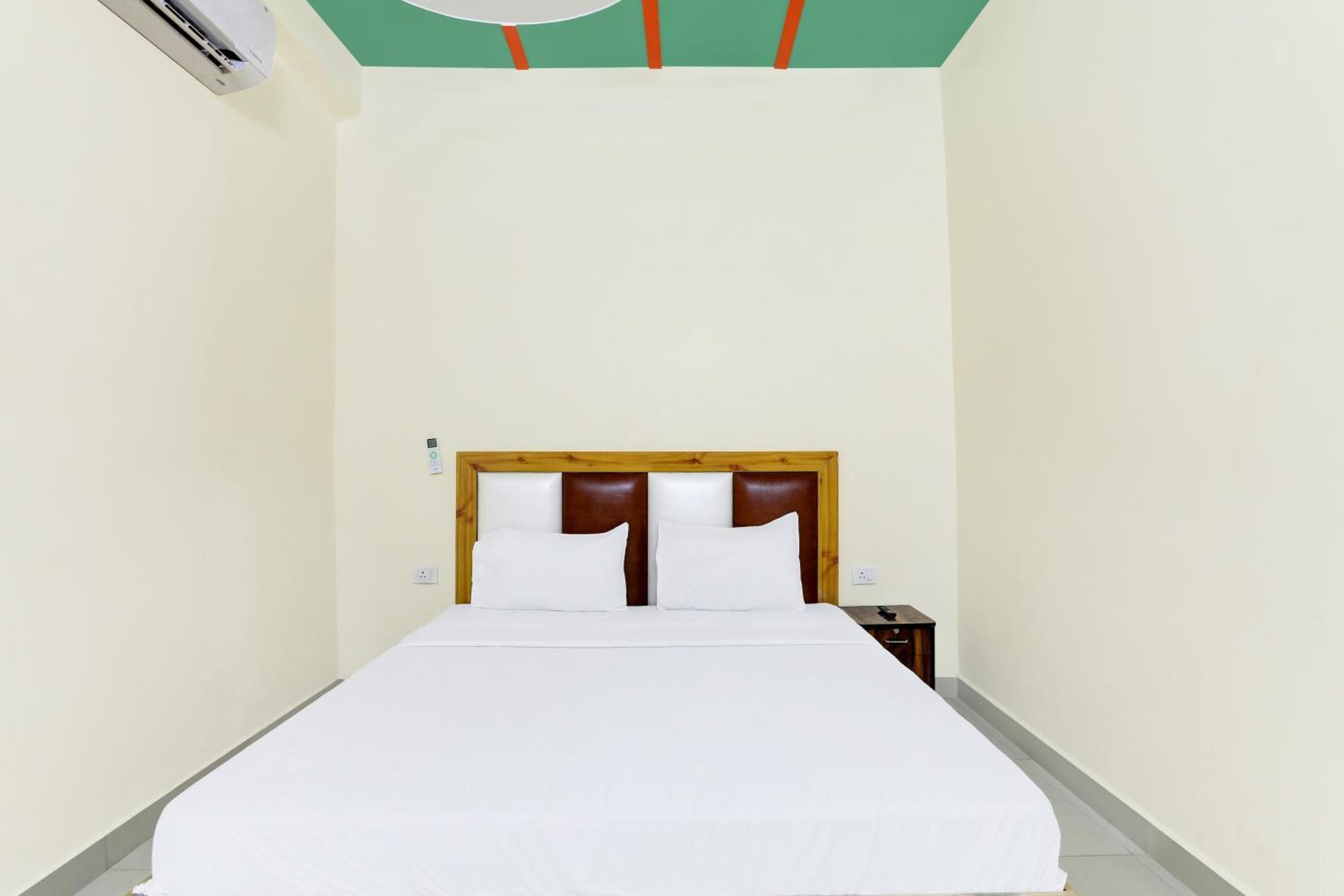 Hotel O Blu Moon Ghaziabád Exteriér fotografie